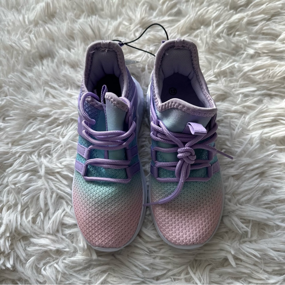 Runside Toddler Lightweight Sneakers New With Tags Size 8
